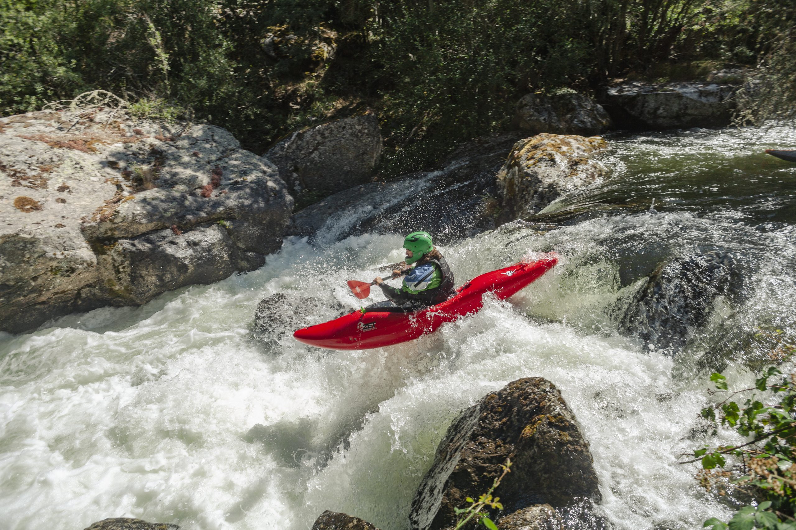 La Rampa. Río Piqueras. Descenso en piragua. XX competición de Kayak extremo. 24 de julio de 2022.
© Juan San Sebastián. Todos los derechos reservados.