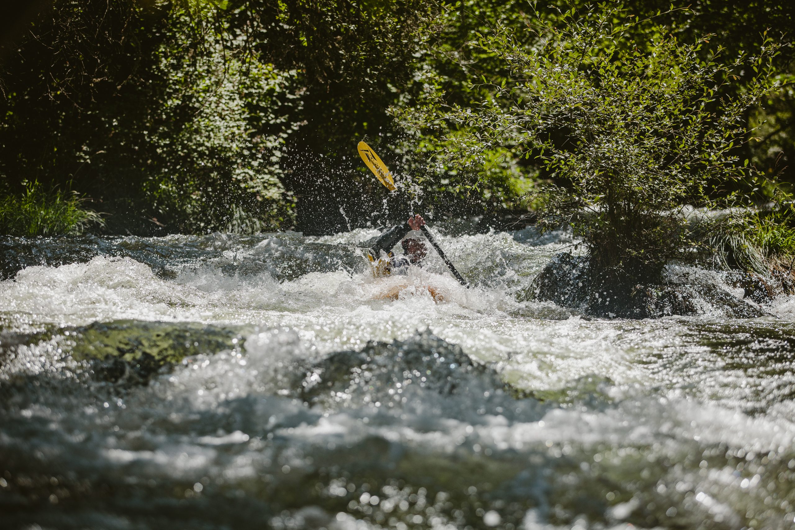 Km lanzado. Río Piqueras. Descenso en piragua. XX competición de Kayak extremo. 24 de julio de 2022.
© Juan San Sebastián. Todos los derechos reservados.