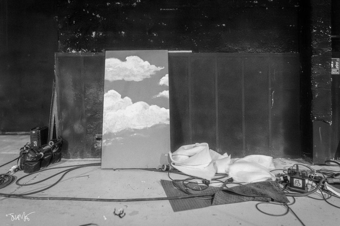 Taking down the advertising set. ©2026. JuanSe